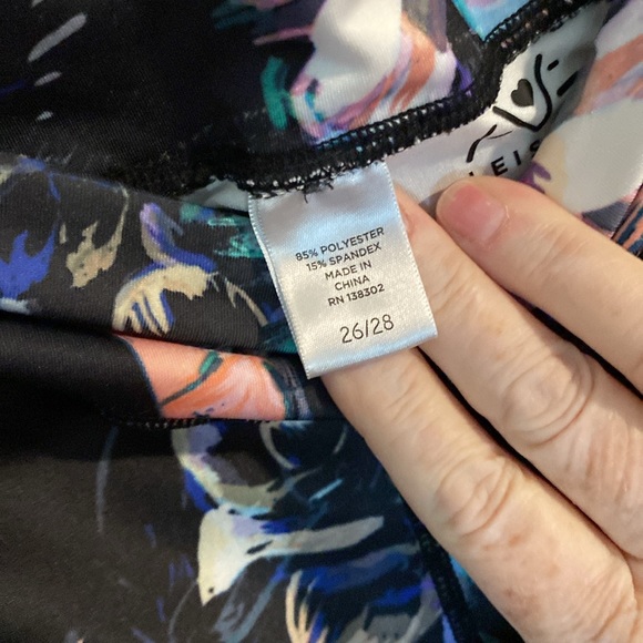 EUC 26/28 leggings - Picture 3 of 4